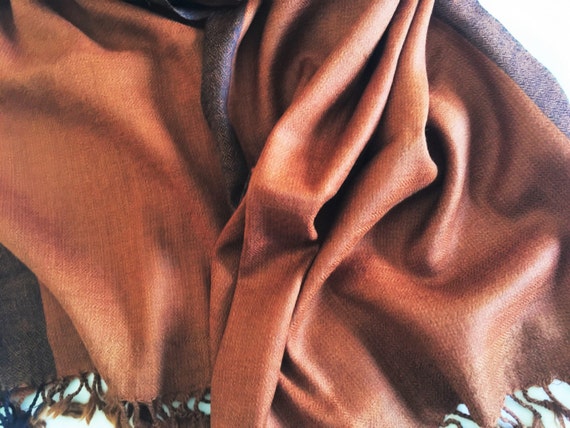 Pure lambswool sheep merino wool hand woven in a unique shade of rust brown stole scarf shawl wrap with blue rust border from Himachal area
