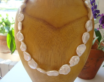 Natural freshwater pearl necklace