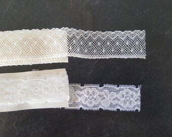 Vintage Lace Trim/White Retro/Sewing Supplies/Satin/Fabric/Rayon Taffeta/Needlework/Needlepoint/Elastic/Shirred/Gift/For Her/Seam Binding