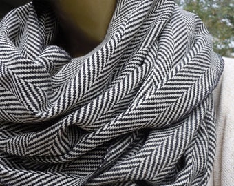 EXPRESS SHIPPING/Herringbone Scarf, Mens Scarf, Grey Herringbone Infinity scarf ,winter scarf, cowl scarf, women men scarves, Accessory