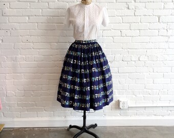 1950s Novelty Print Skirt // 50s Full Skirt // Vintage 1950s Dancing Pilgrim Skirt