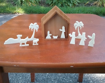 Mini Nativity Set, Cedar