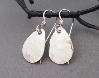 Hammered Sterling Silver Earrings Silver Teardrop Earrings Handmade Modern Metal Simple Everyday Minimalist Jewelry Dangle Drop Earrings