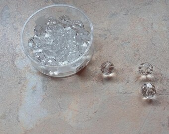 White 8 mm clear faceted glass beads