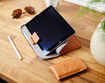iPad Pro 10.5", 12.9" & 9.7" EVO collection, Smart Keyboard, Apple Pencil holder Zip Leather Folio Sleeve Case Felt Cover