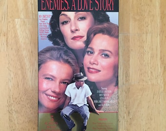 Enemies, A Love Story Angelica Huston 1990 VHS