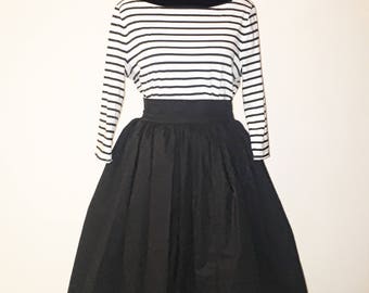 Black Solid Color High Waist Mid Length Skirt