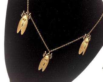 Insects "Cicada" pendant in bronze