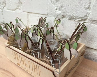 Wood Flower, wooden snowdrop, Springtime flower, Gardening gift, Birthday Gift, Gift for a gardener, Snowdrop, Spring flower, Springtime,