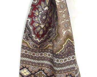Vintage Italian silk cravat, circa 1960's-70's, unusual square ended style, paisley pattern , maroon ends