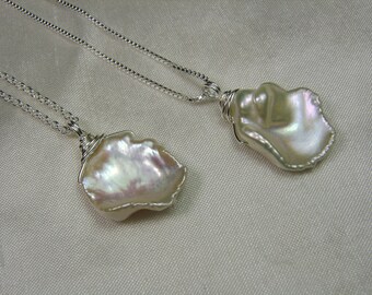 Keshi Pearl Necklace Bridesmaid Necklace Keshi Petal Pearl Bridal Necklace Beach Wedding Necklace Bridesmaid Jewelry Bridesmaid Gift