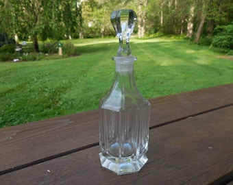 Vintage 1940s to 1960s Clear Glass Perfume Bottle With Ground Stopper Vanity Collectible Retro Large