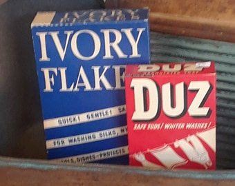 Vintage 1930's Proctor and Gamble Ivory Flakes, 12.5 oz.