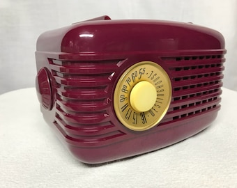Westinghouse 501 "Refrigerator" retro vintage tube radio with iphone or bluetooth Input.
