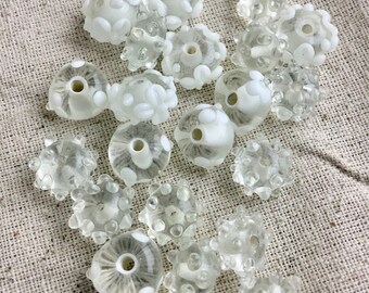 Lamp Work Beads, white and clear, patterned, 25 beads per lot, only 1 lot available