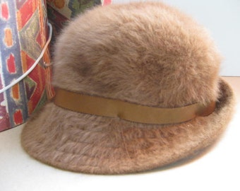 cappello di lana con visiera nike