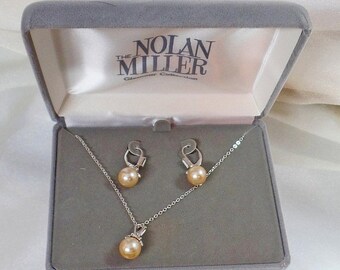 BIG SALE Vintage Nolan Miller Pearl and Swarovski Rhinestone Necklace Earring Set. Nolan Miller Statement Piece Rhinestone Necklace Earring
