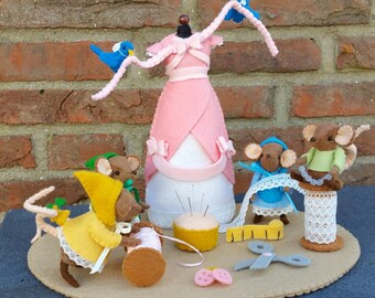 Cinderella's dress scene - DIY felt pattern download