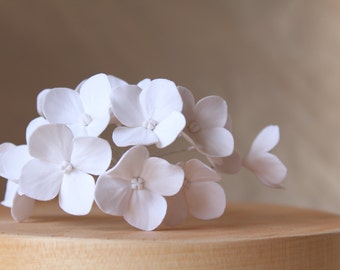 White hydrangea. Hair bobby pin polymer clay flowers. Set of 8. 8 hydrangeas - 8 pins