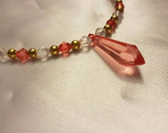 Delicate pendant necklace red gold