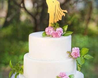 Wedding Cake Topper Groom Lifting Bride