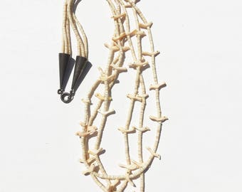 Sweet Fetish •• 26" Vintage Handmade Santo Domingo Shell Bird Fetish Necklace