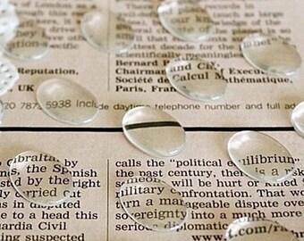 10 cabochons 18 x 13 mm oval clear glass domes