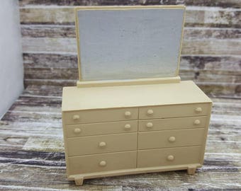 Marx Vintage Bed room Dresser Contemporary Doll House Toy Plastic Furniture Beige
