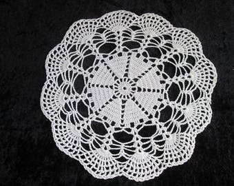 Vintage White Lace Doily Crochet Doily Round Lace Doily Centerpiece Decoration Oval Crochet Lace Vintage Lace Doily Wedding Centerpiece