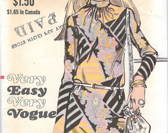 Vintage Vogue 7739 Mod Easy Dress Sewing Pattern 1970's Size 12 Bust 34