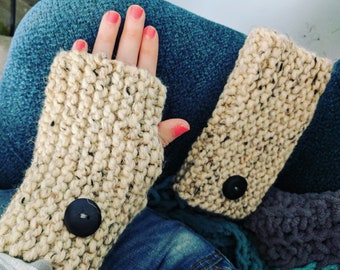 Fingerless wool gloves