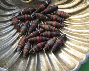 Lot Of Salvaged Rolled Paper Beads