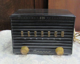 Black Crosley radio