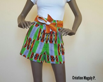 High waisted shorts in wax.