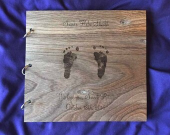 Photo Album Footprint/Custom Hand Print Photo Album/Baby Feet Design Photo Album/Wood Scrapbook/Wood Newborn Gift Album