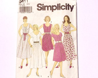 Simplicity 8411, Women's Dress Pattern, Summer Dress Pattern, Size 6 - 10, Vintage Uncut Pattern