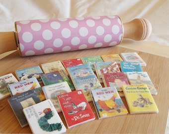 12 Mini Assorted Toppers - Marshmallow Fondant Children's Books