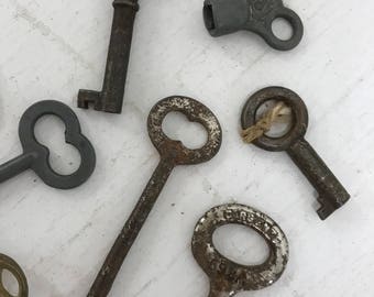 Vintage Skeleton Keys- Set of 10