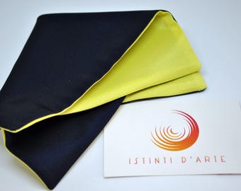 Pocket handkerchief made up of yellow and blue satin
