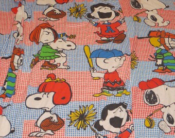 Vintage 1960's Peanuts Twin Bedspread, Peanuts Gang Bedspread, Peanuts Characters, Snoopy, Lucy, Charlie Brown