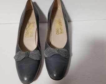 Vintage Ferragamo pumps