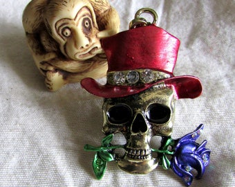 Skull pendant X 1 stylized of color bronze 65 X 37 mm