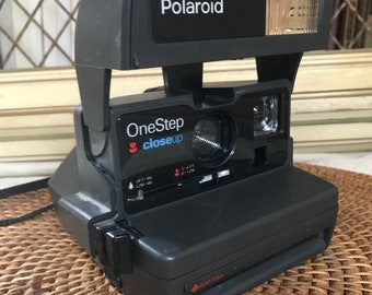 Polaroid OneStep Closeup Camera, Takes 600 Film