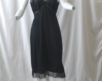 1950s Vintage Van Raalte Full Black Slip or Petticoat, Size 36, Nylon with Wide Lace Trim & Bodice, Opaquelon, Vintage Clothing, Slight Flaw