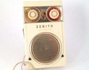 1950s Zenith Royal 500 DeLuxe Long Distance Tubeless All Transistor Radio - Vintage Portable Radio - Vintage Radio - Vintage Decor