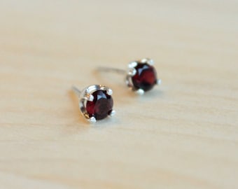 4mm Garnet Argentium Silver Earrings - Nickel Free Hypoallergenic Stud Earrings