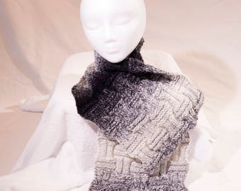 Checkerboard Rib Knit Scarflette