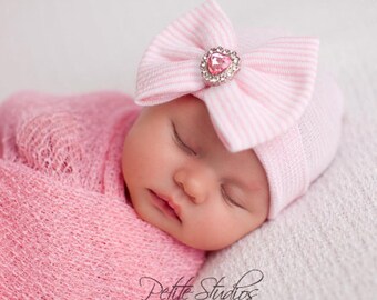 Baby hospital hat, girl hospital hat, newborn girl hat, hospital hat, baby bow hat, baby girl beenie, bow beanie girl, baby girl hat, girl