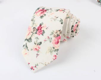 Cream Floral Skinny Tie 2.36" | floral tie | flower tie | skinny tie | wedding tie | wedding ideas | ideas | groom | cream floral skinny tie