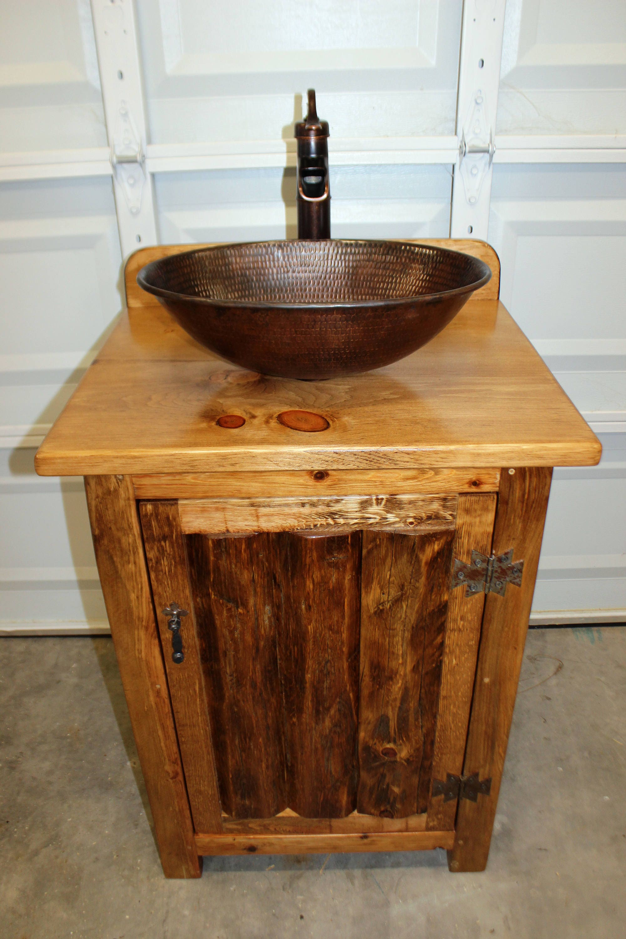 Rustic LOG Bathroom Vanity - MS1373B-25 - Bathroom Vanity ...